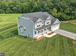 2301 Wood Brook Ct, Hanover, PA 17331