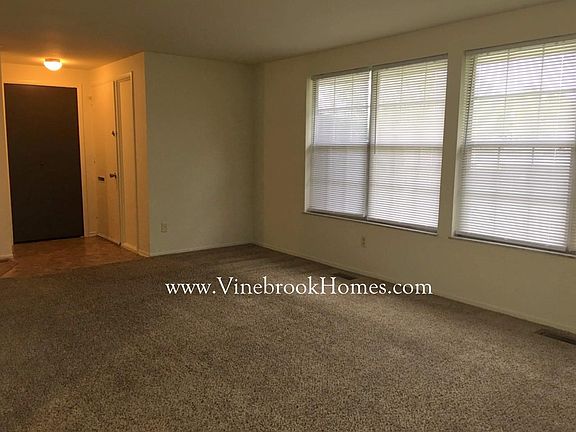 3rd image of 5893 Troy Villa Blvd
