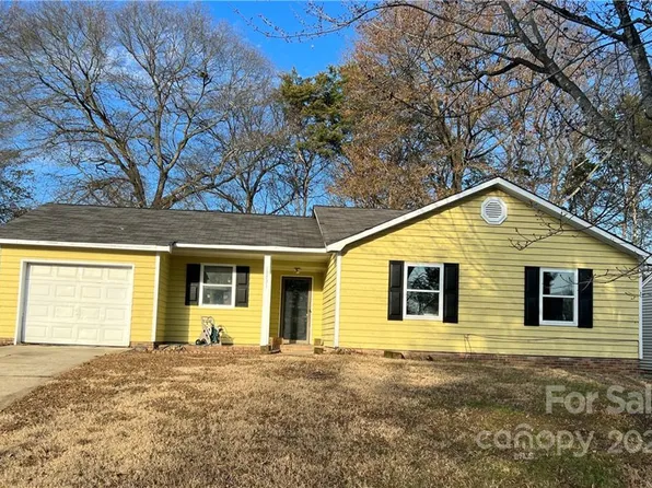 10731 Copper Field Dr, Pineville, NC 28134