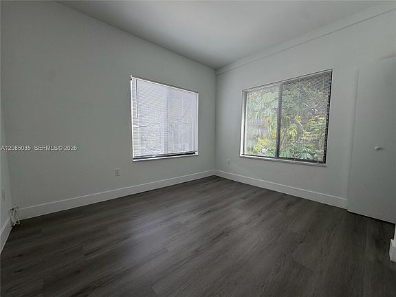5th image of 638 SW 21st Ave #3