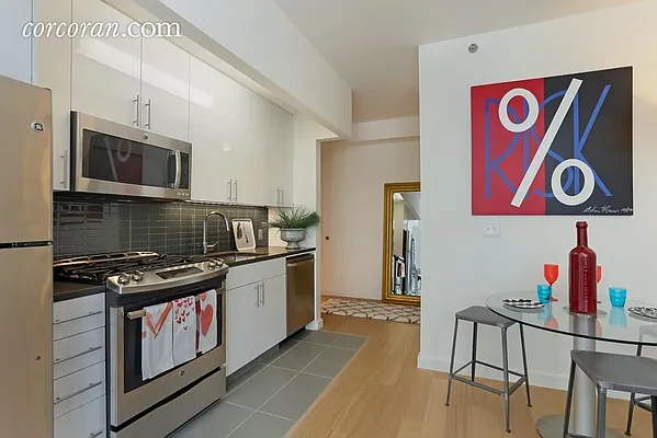 Rented by Corcoran | media 27