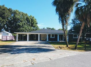 702 Balmoral Cir, Leesburg, FL 34748