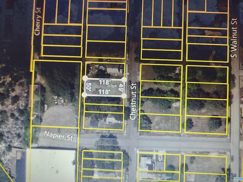 2nd image of 223 Chestnut St