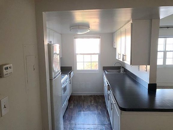 2nd image of 2310 9th St N APT 205