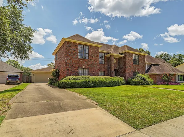410 Crestwood Dr, El Lago, TX 77586