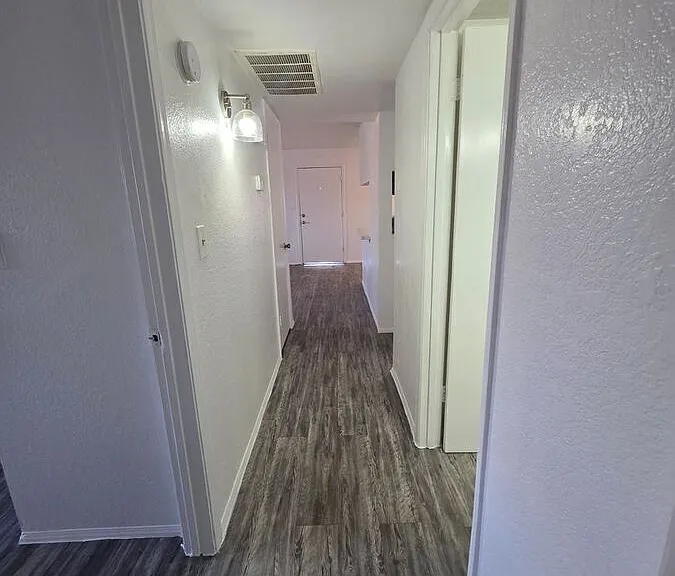 4416 N 35th Ave #201 — Photo 19
