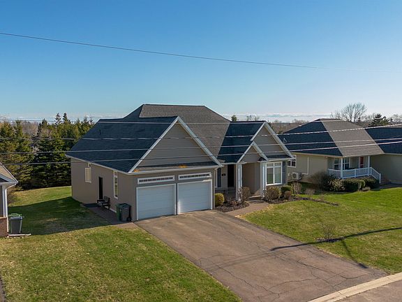 3rd image of 59 Gardiner Dr