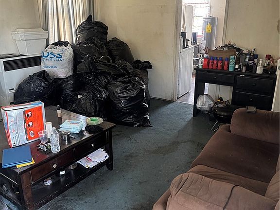 5th image of 2100 N Wilmington Ave