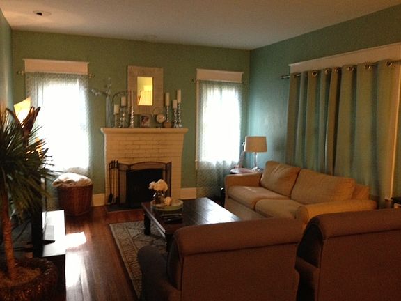 3rd image of 206 W Hilda St
