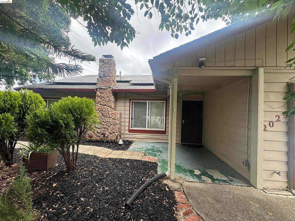 1st image of 2029 Highland Dr