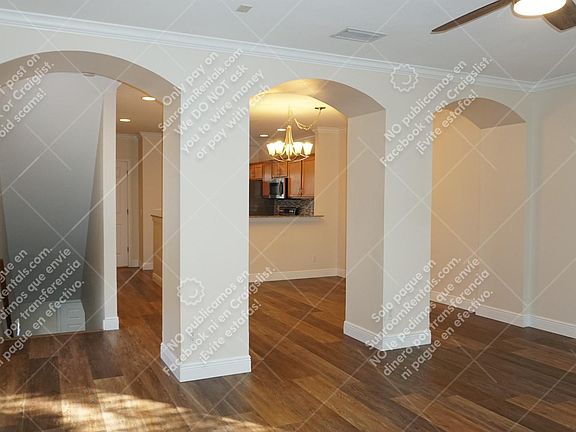 4th image of 421 S Matanzas Ave