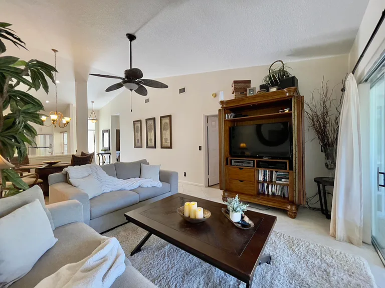 202 Cypress Point Dr #202 — Photo 12