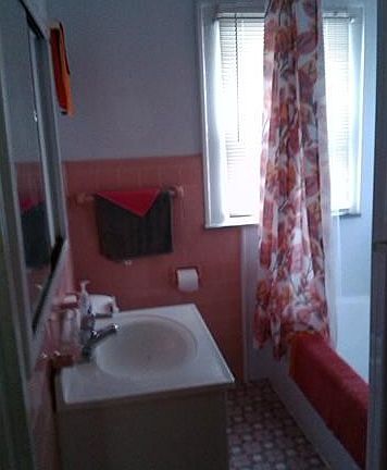 5th image of 3723 Erie St