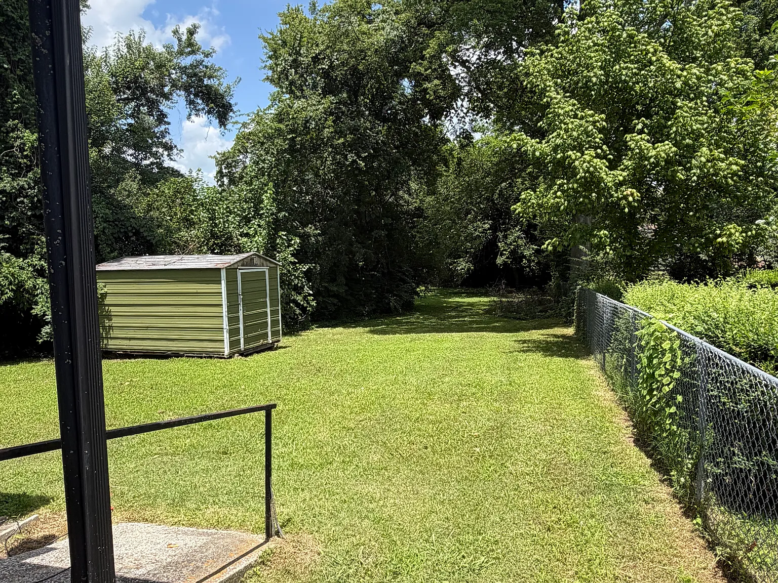 3 bed, 944 sqft, $1,875 — Photo 3