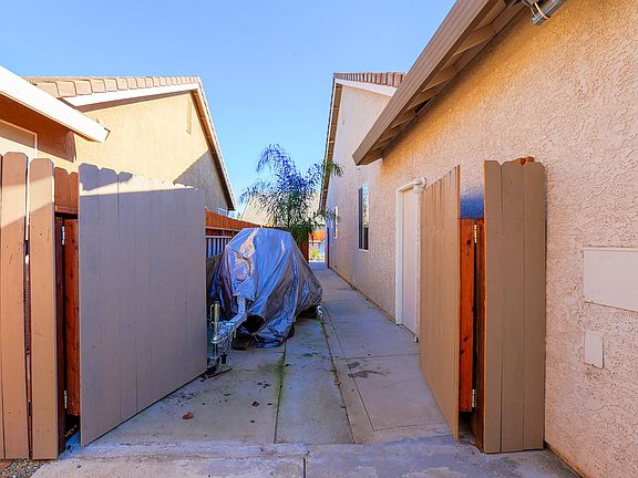 4th image of 305 Chambers Dr