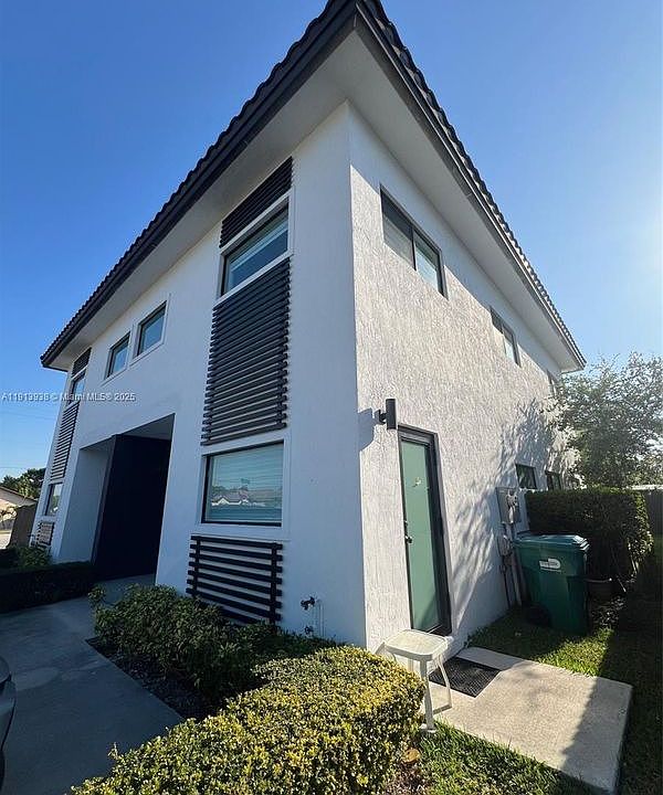 2nd image of 20007 SW 122nd Ct