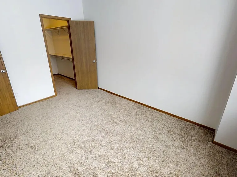 235 Sinclair Ave — Photo 12
