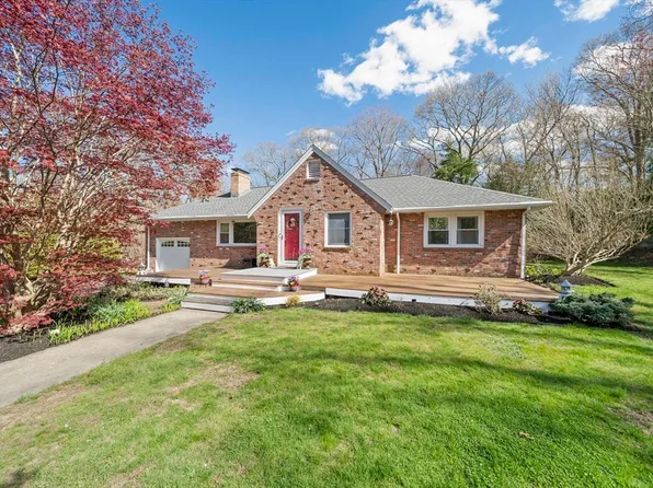 12 Talarico Ln, Cohasset, MA 02025