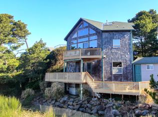 320 Wallace St, Gleneden Beach, OR 97388