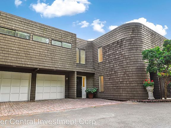 2nd image of 563 Lake Washington Blvd E