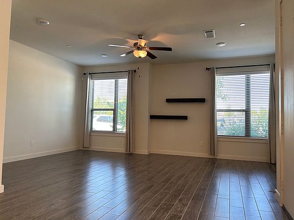 2nd image of 508 Texas Dr