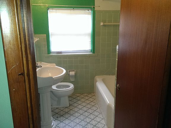 5th image of 846 Fontaine Pl