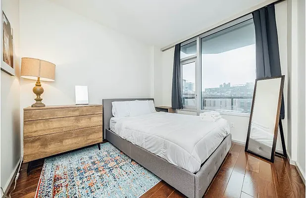 Rented by Carnegie Management Inc | media 6