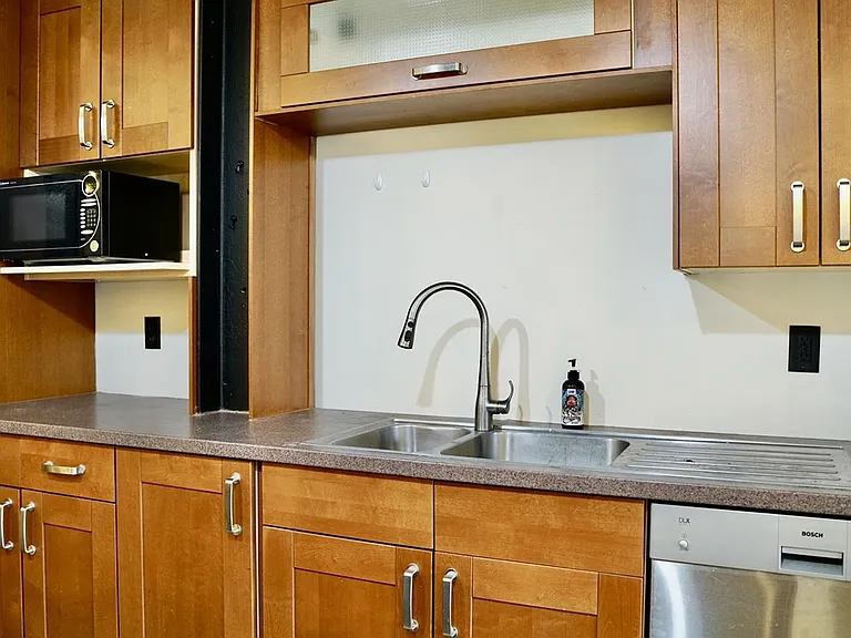 406 Lincoln St #207 — Photo 5