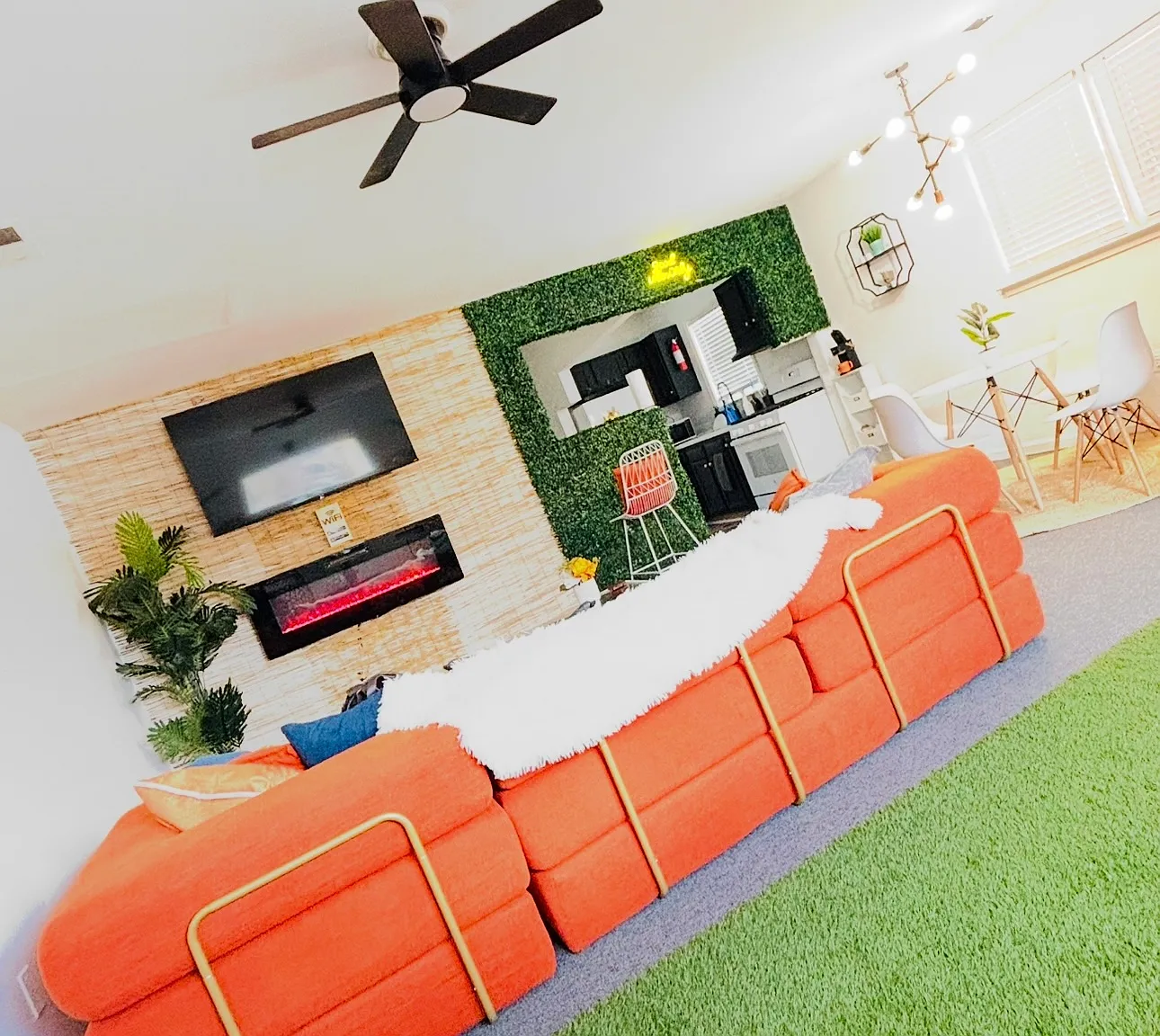 3 bed, 1200 sqft, $2,600 — Photo 2