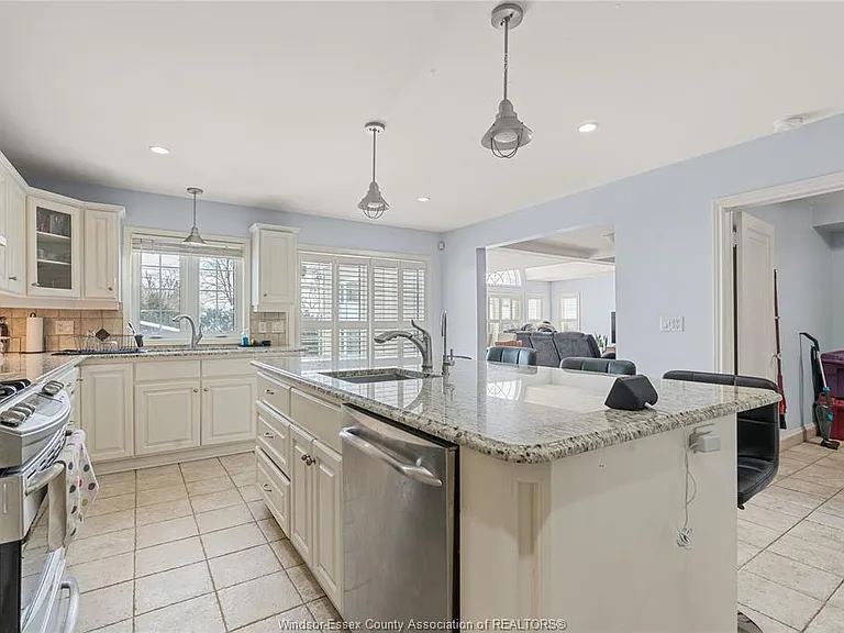 282 Rossini Blvd #UPPER — Photo 16