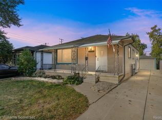 24245 Tuscany Ave, Eastpointe, MI 48021