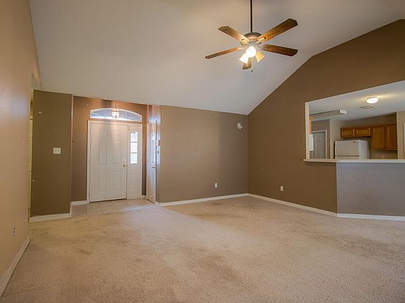 3rd image of 10574 Steeplechase Dr
