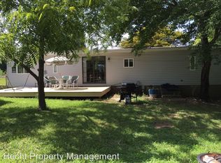 128 Cove View Dr, Mooresville, NC 28117