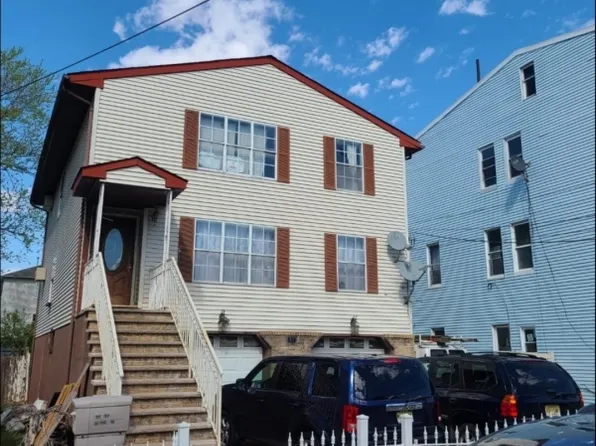 843 Rebecca Pl, Elizabeth City, NJ 07201