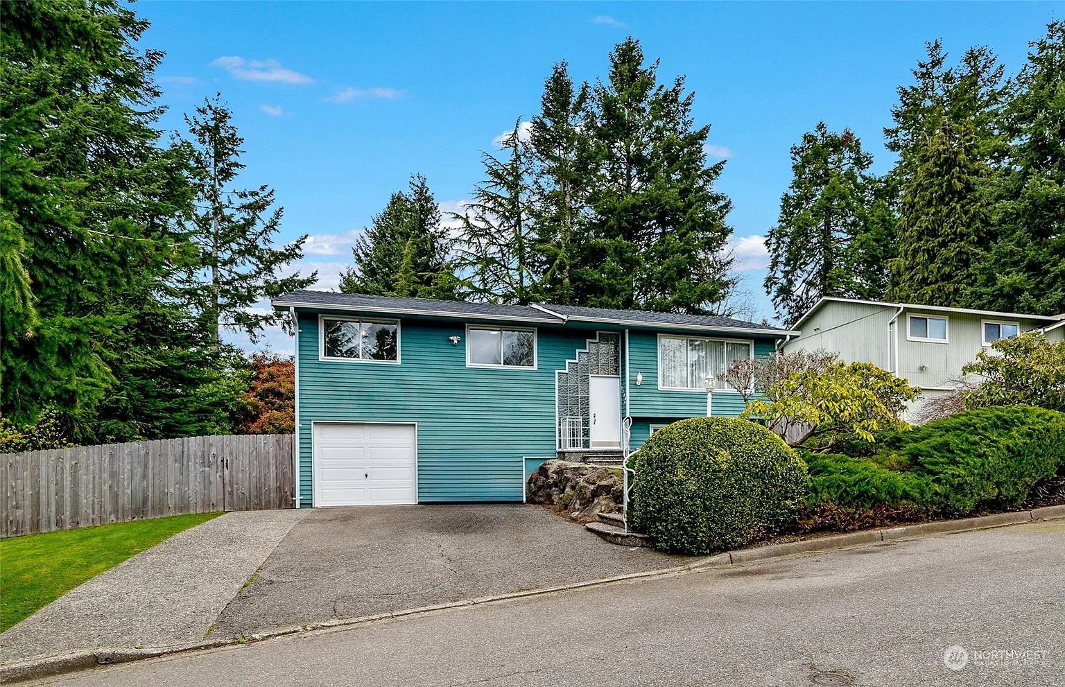 2204 S 287th Street photo 1