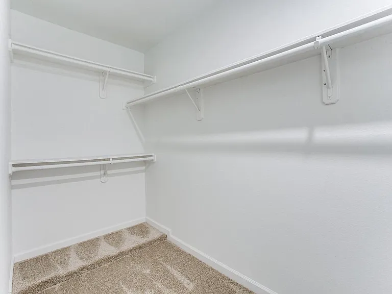 333 Banyan Dr — Photo 15