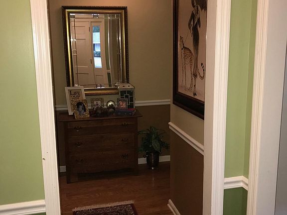 Front foyer to hallway