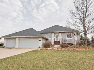 3620 Westmoor Dr, Moorhead, MN 56560