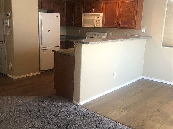 3rd image of 8341 New Leaf Ave