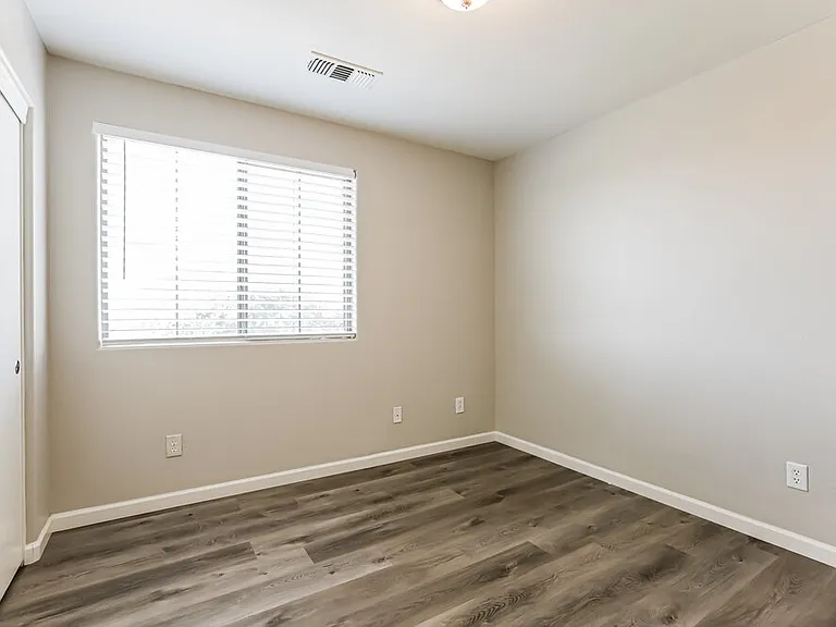 8423 W Vernon Ave #113 — Photo 13