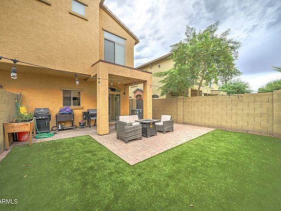 2nd image of 2402 E 5TH Street #1452