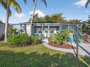407 S Palmway, Lake Worth, FL 33460