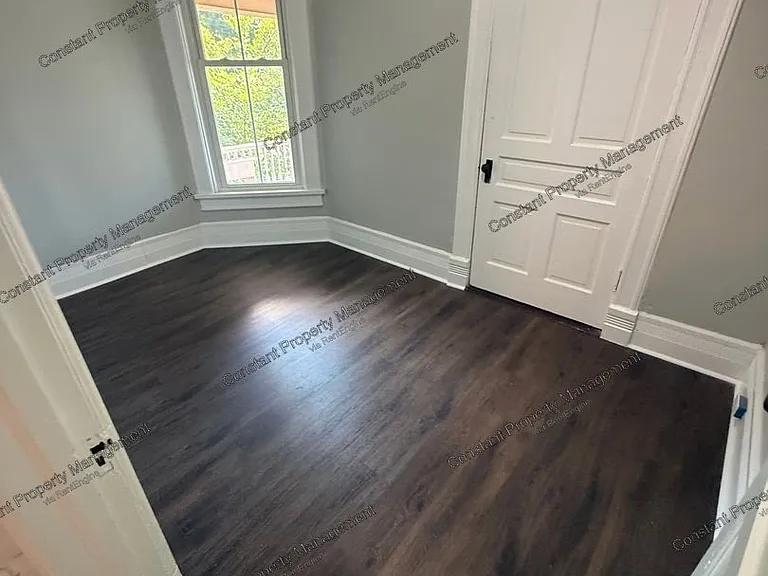 885 College St #883 — Photo 6