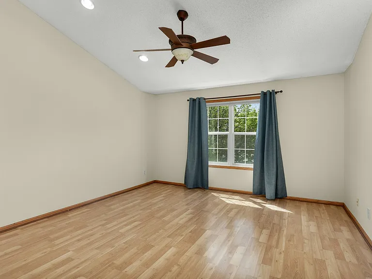 6869 Folkestone Rd — Photo 22