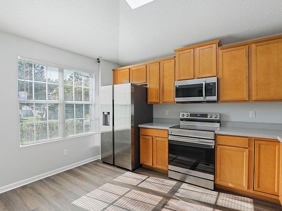 4th image of 11052 Campus Heights Ln