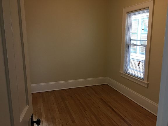 2nd image of 3063 N Bremen St