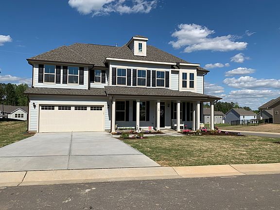 2nd image of 14 Ross Farm Ln