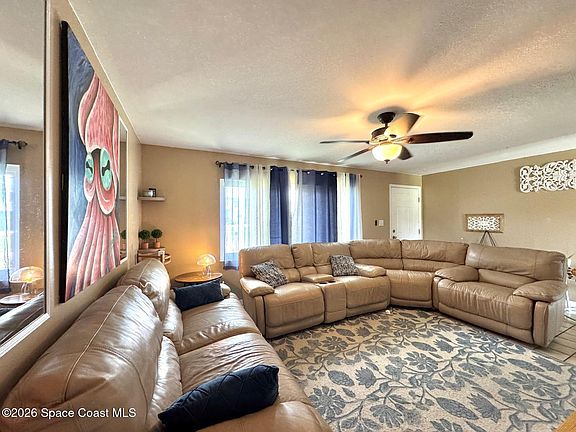 5th image of 1823 Red Bud Cir NW