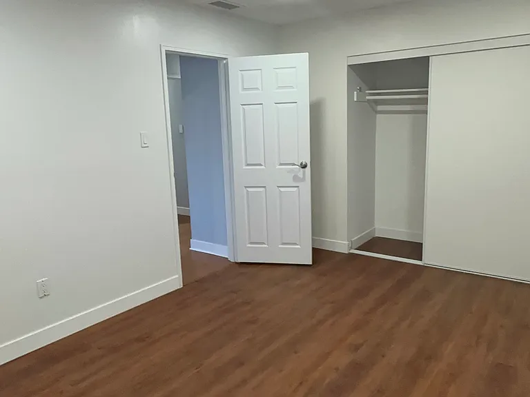 7976 San Marino Dr — Photo 22