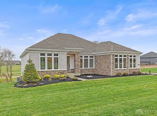 2504 Bent Grass Dr, Beavercreek, OH
